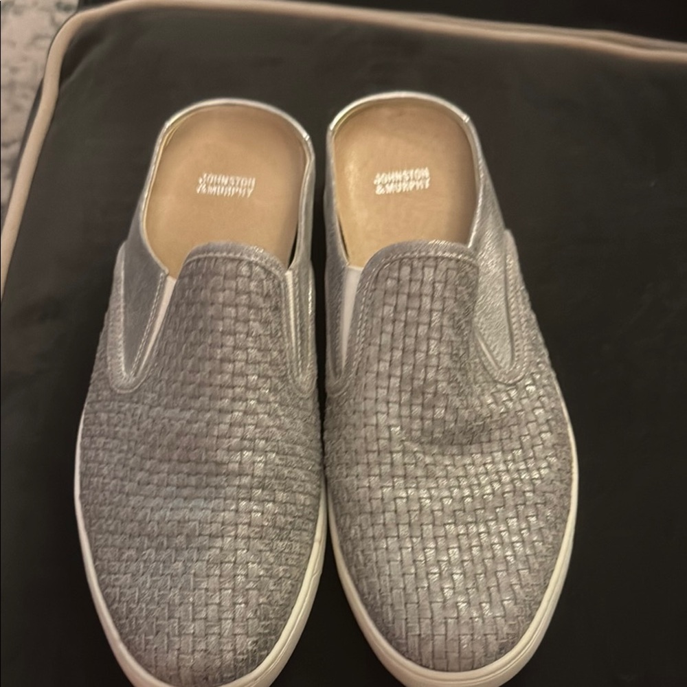 Johnston & Murphy Silver Woven Flats